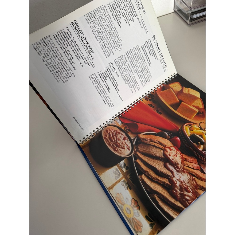 Kingsford Great Barbecues Cookbook Hardcover Spiral 175+ Recipes Grilling BBQ - Picture 3 of 3